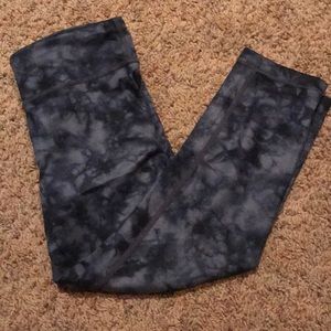 Tie Die Capri Athleta Leggings